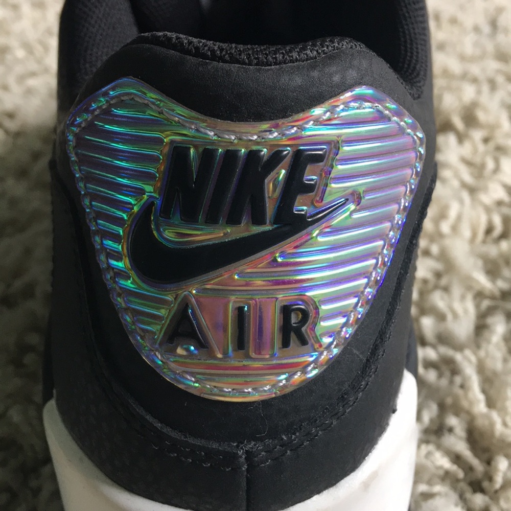 Nike air max US women’s 6 black holographic shoes